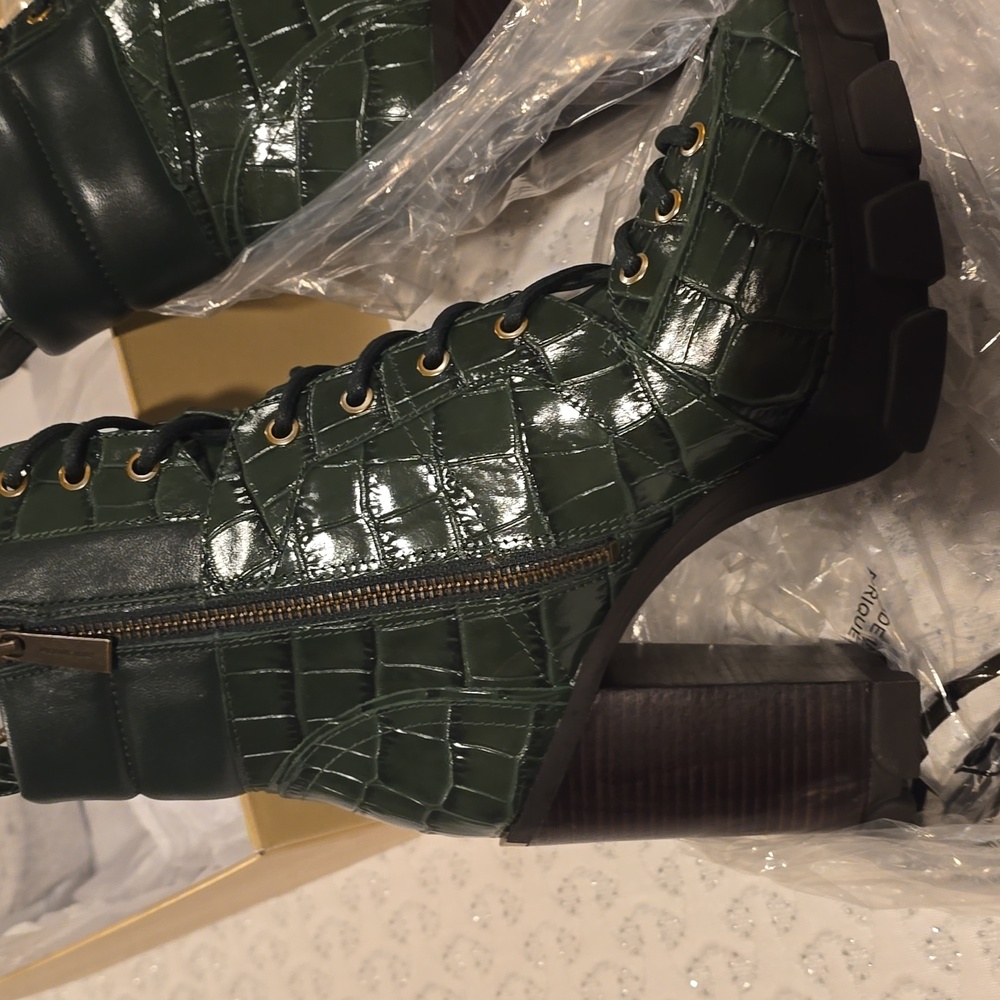 New Imbosed Croc Leather Michael Kors Boots. - Picture 2 of 6